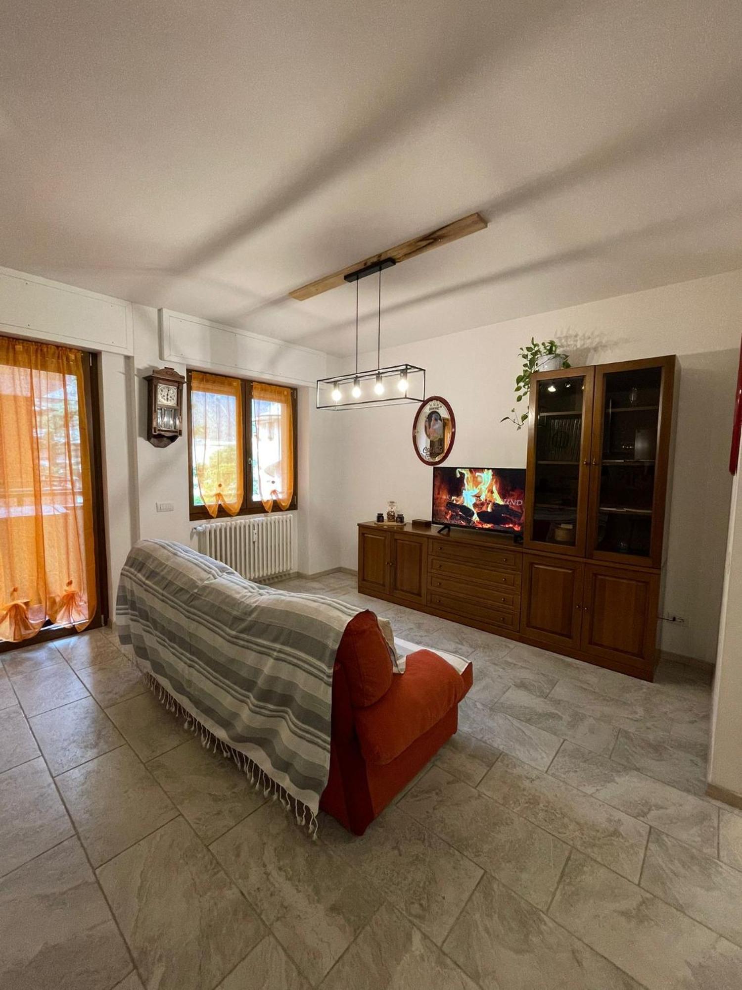 Rustic -200mt From Berninaexpress Apartamento Tirano